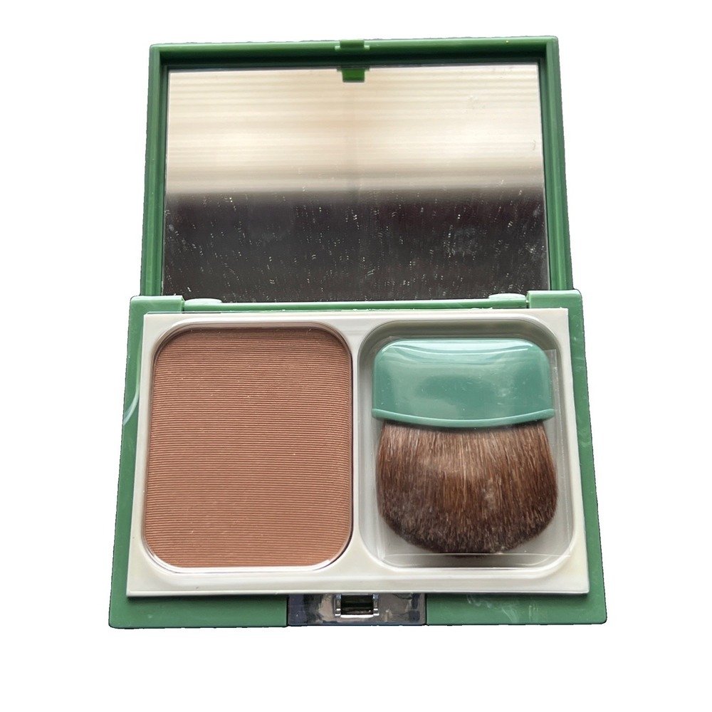 Clinique Touch of Bronze 01 Bronze Kiss Sheer Powder Blusher Vintage 0.45oz